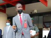EFCC orders bankers to declare assets, Gives June 1 Ultimatum