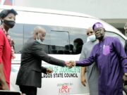 Tinubu Foundation Donates Hummer Bus to NUJ Lagos Council