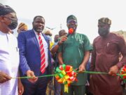 Citizens Drag Gov. Makinde for Commissioning Junction, Car Park. Say he’s clueless, shameless…