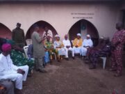 Aseyin: Lanlehin leads Oyo APC Reconciliation Committee to commiserate with monarch’s family, Iseyin people