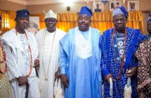 Senator Alli pays gratitude visit to traditional rulers, political leaders in Ibarapa